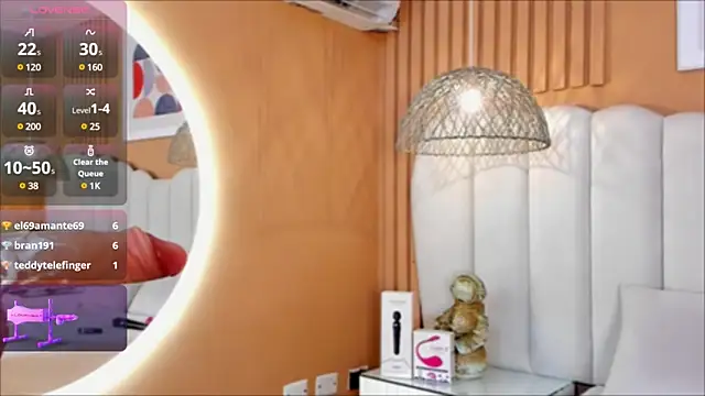 Snapshot of zia_cooper chatting on 02/07/25, 09:37 zia cooper online show from 02/07/25, 09:37