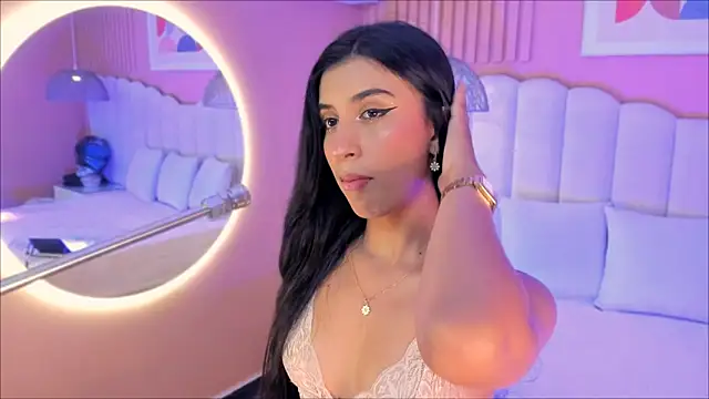 Snapshot of zia_cooper chatting on 10/25/25, 07:08 zia cooper online show from 10/25/25, 07:08