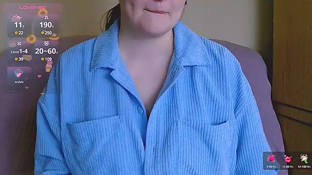 ChubbyMaia online show from 02/10/25, 09:25