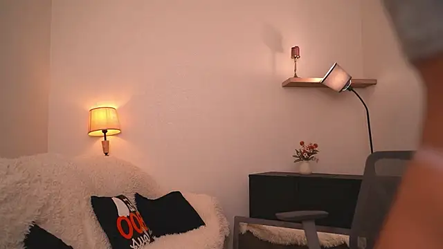 Snapshot of AudreyBarren chatting on 10/25/25, 04:31 AudreyBarren online show from 10/25/25, 04:31