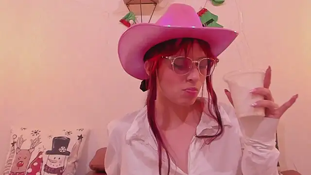 Snapshot of RedMeloddy chatting on 12/27/24, 07:24 RedMeloddy online show from 12/27/24, 07:24