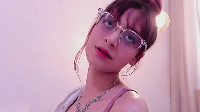 Snapshot of RedMeloddy chatting on 01/18/25, 07:26 RedMeloddy online show from 01/18/25, 07:26