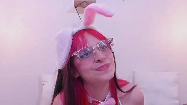 Snapshot of RedMeloddy chatting on 01/26/25, 10:35 RedMeloddy online show from 01/26/25, 10:35