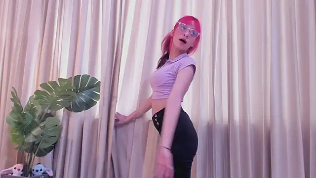 Snapshot of RedMeloddy chatting on 02/03/25, 07:21 RedMeloddy online show from 02/03/25, 07:21