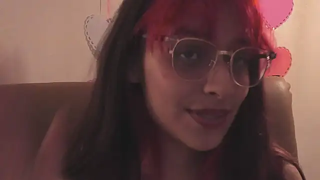 Snapshot of RedMeloddy chatting on 02/12/25, 07:13 RedMeloddy online show from 02/12/25, 07:13