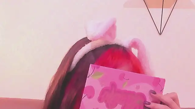 Snapshot of RedMeloddy chatting on 03/02/25, 07:23 RedMeloddy online show from 03/02/25, 07:23