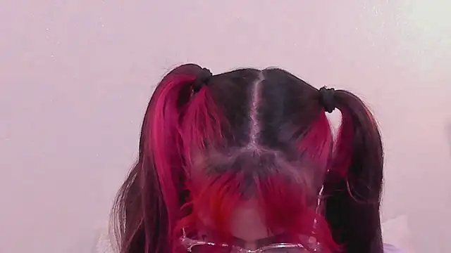 Snapshot of RedMeloddy chatting on 03/18/25, 07:31 RedMeloddy online show from 03/18/25, 07:31