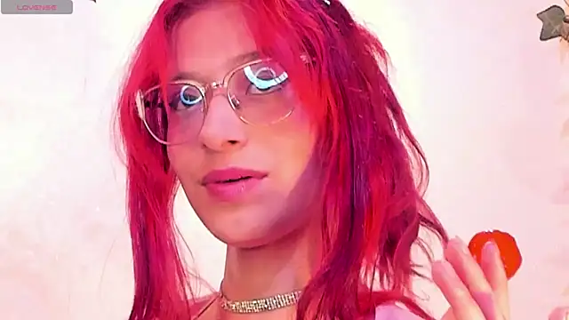 Snapshot of RedMeloddy chatting on 12/03/25, 02:19 RedMeloddy online show from 12/03/25, 02:19