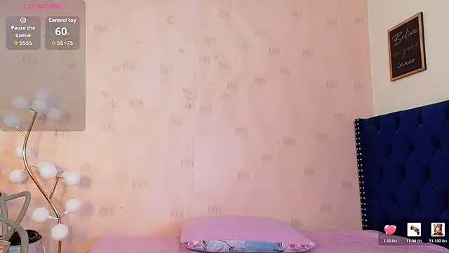 Snapshot of littleebonymommy chatting on 02/28/26, 06:53 littleebonymommy online show from 02/28/26, 06:53