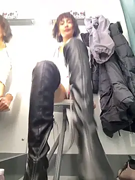 bigbabykiki online show from 12/16/24, 09:14