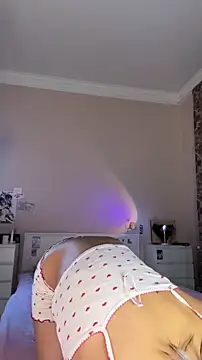 bigbabykiki online show from 12/20/25, 04:58