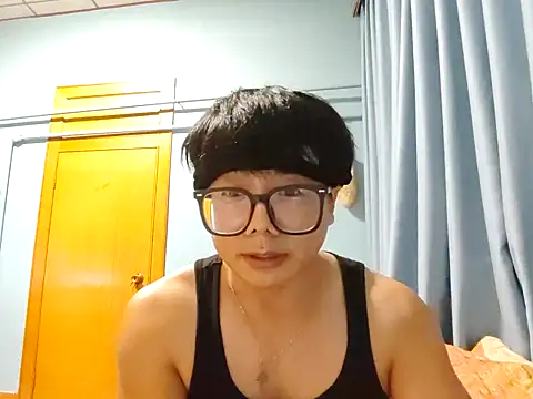 handsome1069 online show from 10/15/25, 04:18