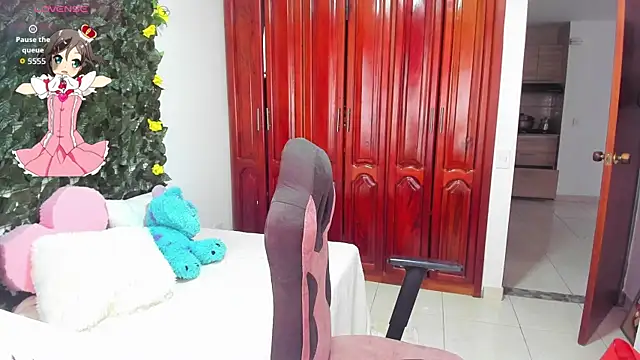 karla charloby online show from 11/20/25, 01:33