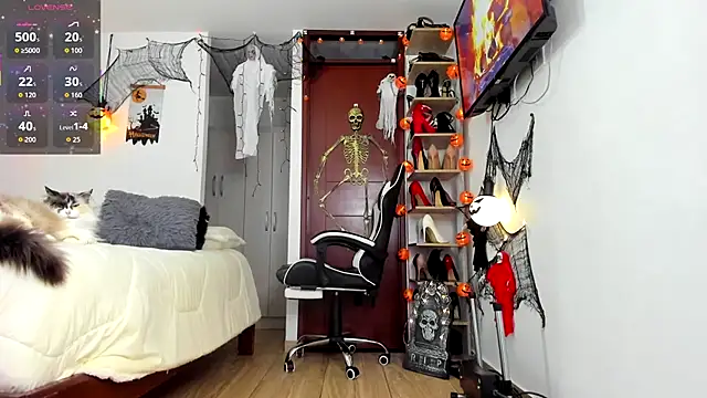 Snapshot of SophieBaker__ chatting on 10/09/25, 02:42 SophieBaker online show from 10/09/25, 02:42