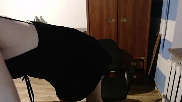 Butterfly Lily online show from 03/15/25, 04:10