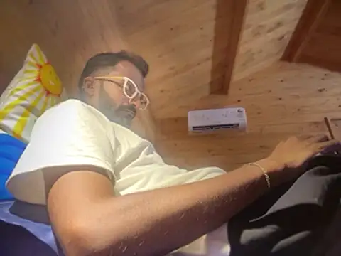 Snapshot of bigfatdick111 chatting on 02/22/26, 07:56 bigfatdick111 online show from 02/22/26, 07:56