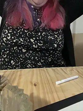 Snapshot of Popinasq chatting on 09/11/25, 11:16 Popinasq online show from 09/11/25, 11:16