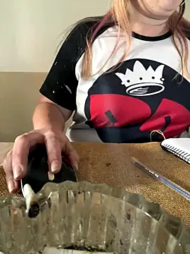 Snapshot of Popinasq chatting on 11/13/25, 06:40 Popinasq online show from 11/13/25, 06:40