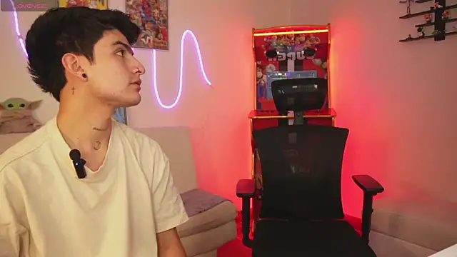 tommy and sophie online show from 04/10/26, 06:23