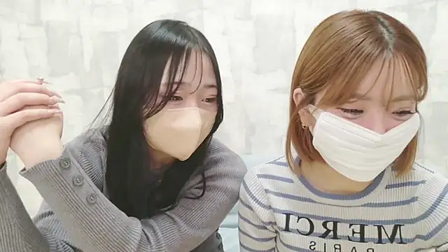 LOVE MOMO LOVE online show from 04/24/26, 12:07