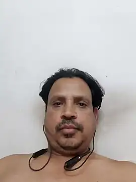 Raj1043 online show from 01/08/25, 08:18