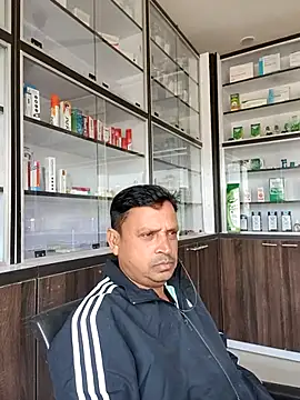 Raj1043 online show from 11/27/25, 04:58