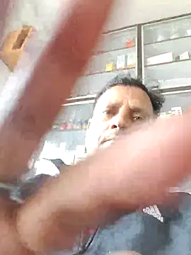 Raj1043 online show from 11/29/25, 04:59