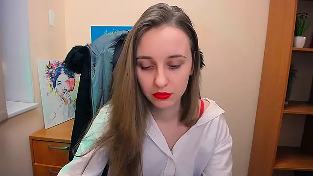 Snapshot of _Nicole_new chatting on 02/18/25, 12:39  Nicole new online show from 02/18/25, 12:39