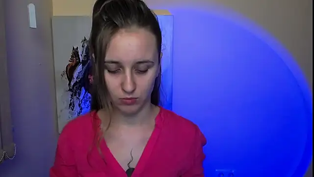 Snapshot of _Nicole_new chatting on 02/19/25, 01:17  Nicole new online show from 02/19/25, 01:17