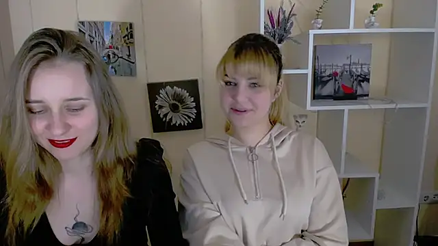 Snapshot of _Nicole_new chatting on 03/13/25, 02:12  Nicole new online show from 03/13/25, 02:12