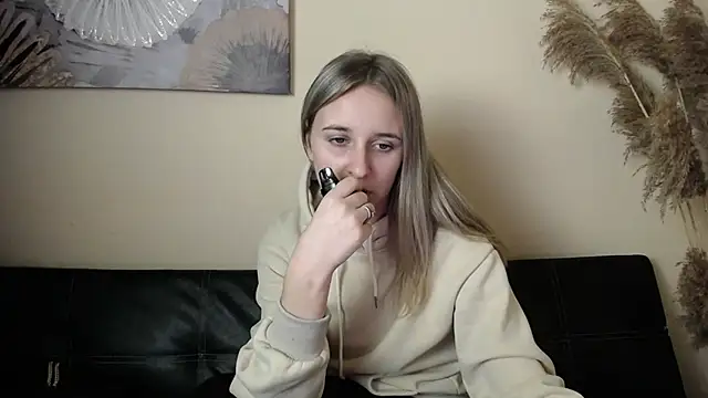  Nicole new online show from 11/09/25, 04:05