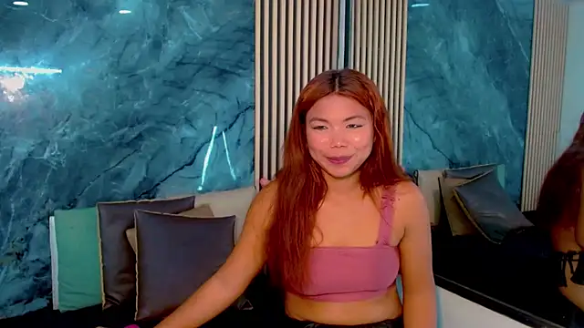 Snapshot of Isalombardi chatting on 02/05/25, 05:30 Isalombardi online show from 02/05/25, 05:30