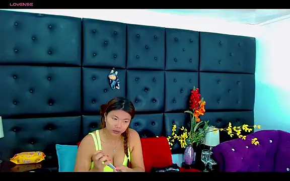 Isalombardi online show from 04/23/26, 02:35