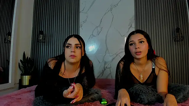 Snapshot of caliope_coralki chatting on 03/11/25, 07:25 caliope coralki online show from 03/11/25, 07:25