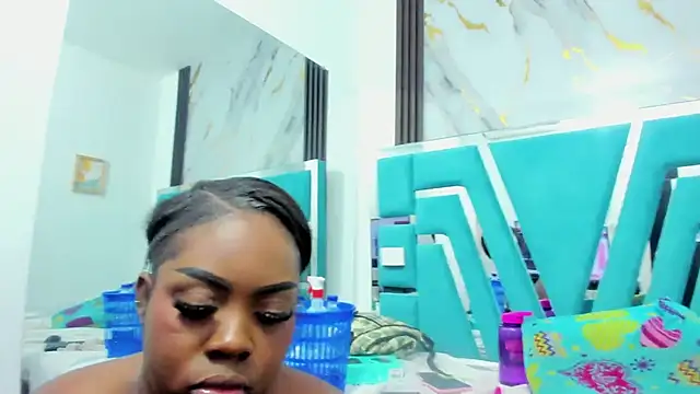 mia alvares online show from 01/17/25, 05:30