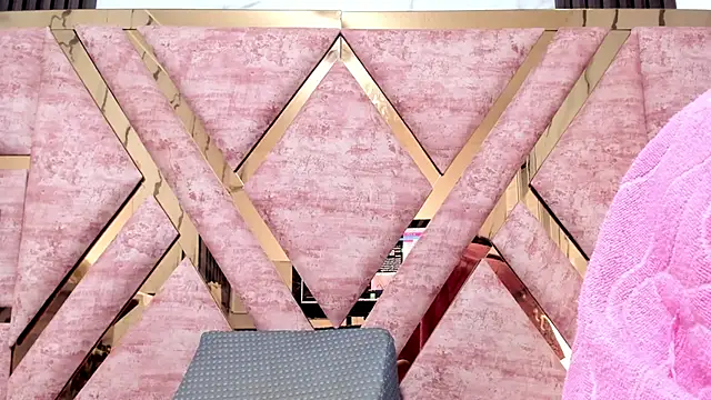 mia alvares online show from 12/14/25, 11:26