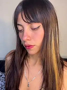 Snapshot of MiaGoth_ chatting on 06/27/26, 01:54 MiaGoth online show from 06/27/26, 01:54