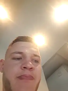 Yourbadboy69rrr online show from 11/28/25, 11:29