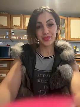 EmaSkyes online show from 09/17/25, 04:47