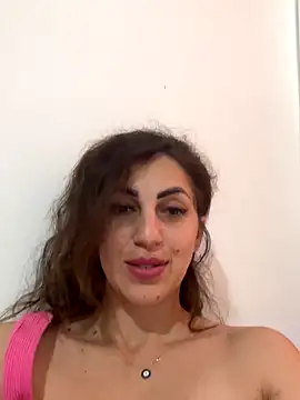 EmaSkyes online show from 11/04/25, 07:18