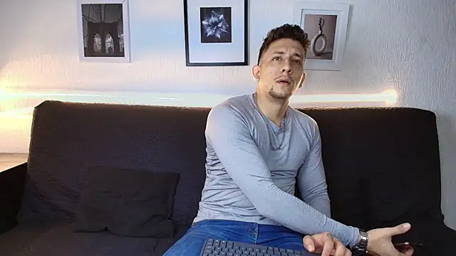 Snapshot of Maykol_Victoriasr chatting on 06/16/26, 02:19 Maykol Victoriasr online show from 06/16/26, 02:19