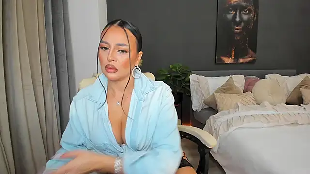 Sonia  Rey online show from 01/13/26, 04:23