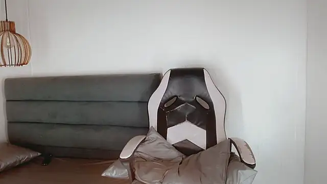 Oriana braom online show from 02/03/25, 11:15