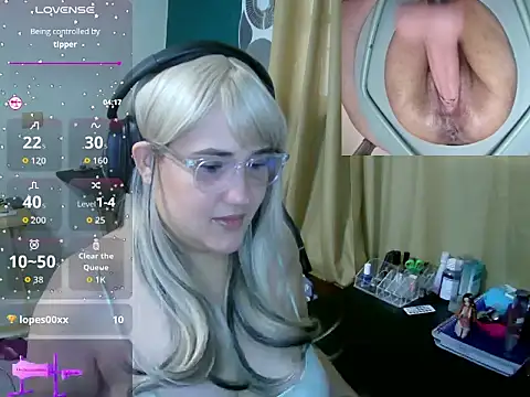 Snapshot of lolalicious_7583 chatting on 03/01/26, 06:43 lolalicious 7583 online show from 03/01/26, 06:43