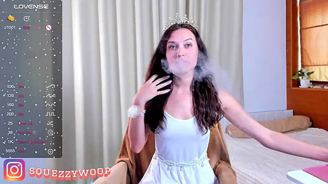 Snapshot of kristina_murr chatting on 02/24/25, 03:02 kristina murr online show from 02/24/25, 03:02