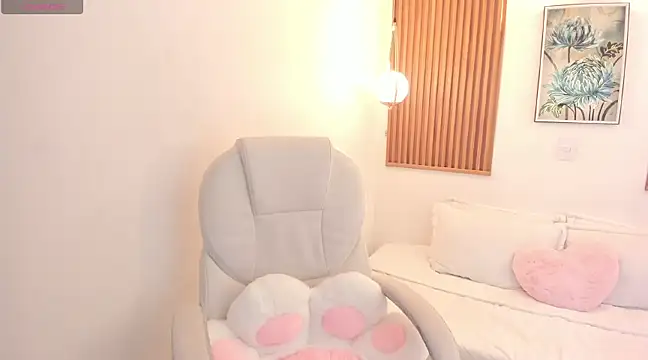 smallgiant27 online show from 03/16/25, 07:59