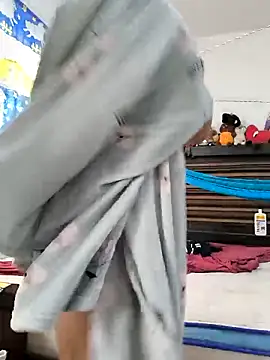 EmpaticBolillo online show from 11/27/25, 03:03