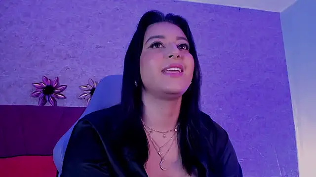 LorenaStevens online show from 10/31/25, 01:50