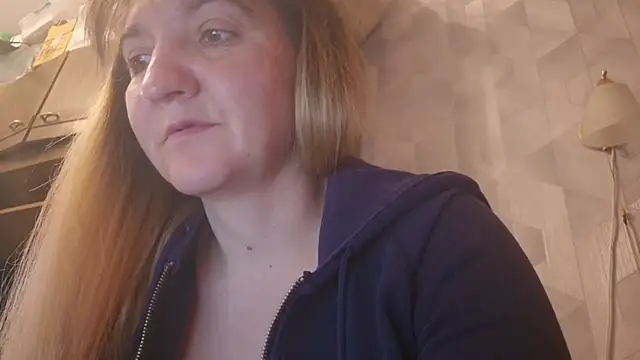 EstrellaWalters online show from 04/21/26, 08:42