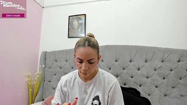 Valesskahall online show from 10/14/25, 12:06